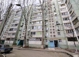 Продаю двухкомнатную квартиру, 60.7 м2, Астраханская область, улица Бабаевского, 31к2