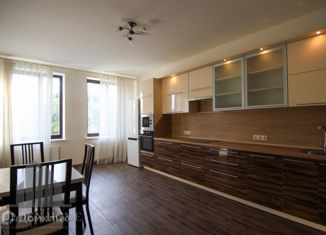 Сдается в аренду 2-ком. квартира, 115 м2, Санкт-Петербург, Офицерский переулок, 8, Петроградский район