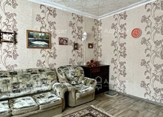 Продажа двухкомнатной квартиры, 47.8 м2, Волгоград, улица Академика Бардина, 12
