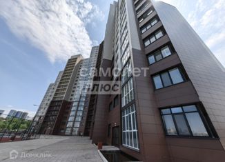 Продажа двухкомнатной квартиры, 81.8 м2, Приморский край, Тополевая улица, 30