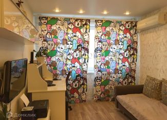 Продаю 3-ком. квартиру, 59.9 м2, Новосибирск, улица Кропоткина, 128, метро Маршала Покрышкина