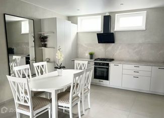 Продается дом, 200 м2, Калининград