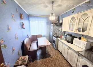 Продажа 3-ком. квартиры, 66 м2, Оренбург, улица Ткачёва, 95, Промышленный район