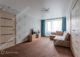 Продается 2-ком. квартира, 44 м2, Санкт-Петербург, метро Ладожская, улица Маршала Тухачевского, 5к1