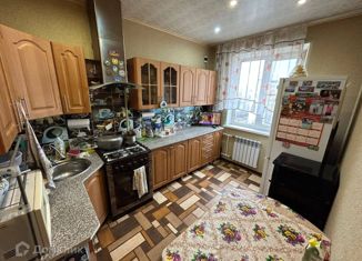 Продам 3-комнатную квартиру, 72.5 м2, Астраханская область, улица Куликова, 23