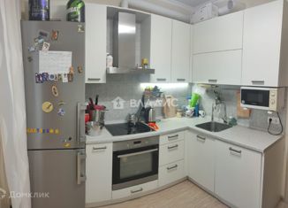 Продается 2-ком. квартира, 54 м2, Москва, улица Адмирала Руднева, 14, улица Адмирала Руднева