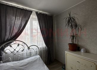Продам 2-комнатную квартиру, 51 м2, Батайск, улица Воровского, 19