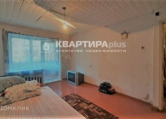3-комнатная квартира на продажу, 60 м2, Невьянск, улица Матвеева, 30