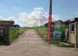 Продам участок, 1650 сот., коттеджный поселок Времена Года