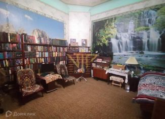 Продаю дом, 100 м2, поселок городского типа Гирей, Октябрьская улица