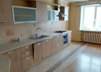 3-комнатная квартира на продажу, 109 м2, Астраханская область, улица Чугунова, 21