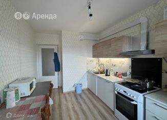 Сдам 1-ком. квартиру, 41 м2, Екатеринбург, улица Крупносортщиков, 10