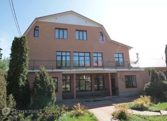 Сдам в аренду дом, 584 м2, деревня Бор, Луговой проезд, 7