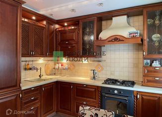 Продам трехкомнатную квартиру, 60.6 м2, Ижевск, улица имени Татьяны Барамзиной, 26, Восточный жилой район