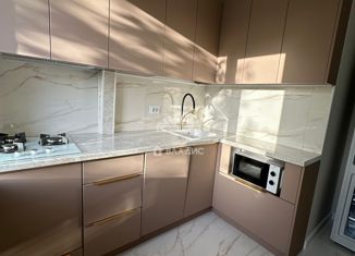 Сдам в аренду 2-ком. квартиру, 45 м2, Керчь, улица Мира, 14