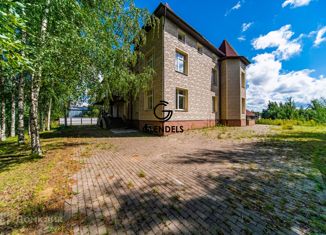 Продам дом, 1200 м2, деревня Янино-2, Холмистая улица