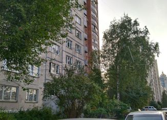 Продажа трехкомнатной квартиры, 72.08 м2, Санкт-Петербург, проспект Луначарского, 27к1, метро Проспект Просвещения