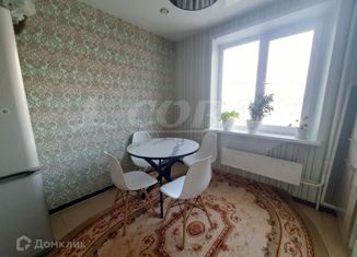 Продается 1-комнатная квартира, 32.7 м2, Тюменская область, улица Пермякова, 56А