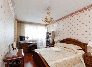 Трехкомнатная квартира на продажу, 86.4 м2, Москва, Мичуринский проспект, 21, район Раменки