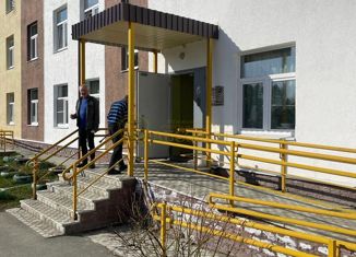 Продаю комнату, 60 м2, Дегтярск, улица Фурманова, 35