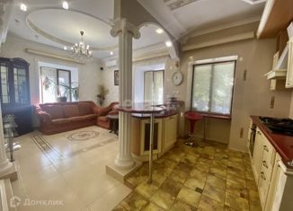 4-комнатная квартира на продажу, 110 м2, Симферополь, улица Гоголя, 23