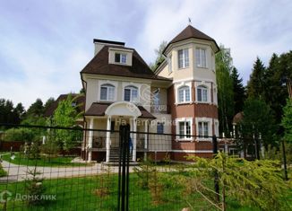 Продается дом, 668 м2, деревня Красновидово