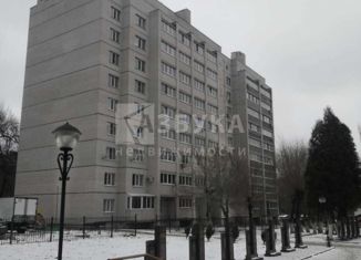 Продаю 2-ком. квартиру, 65.8 м2, город Семилуки, улица 8 Марта, 9