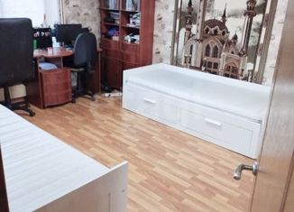 Трехкомнатная квартира на продажу, 65.2 м2, Москва, Озёрная улица, 17, Озёрная улица