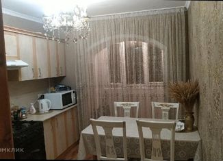 Продам 2-ком. квартиру, 52 м2, Владикавказ, проспект Доватора, 1, 34-й микрорайон