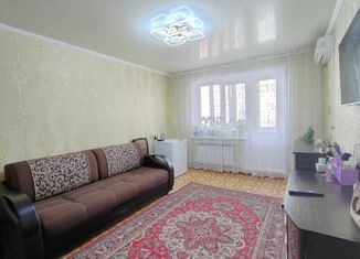 Продажа 2-комнатной квартиры, 51.7 м2, Астрахань, улица Аксакова, 12