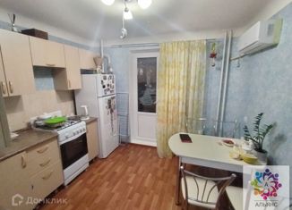 Продаю 1-комнатную квартиру, 31 м2, Волгоградская область, улица имени Генерала Карбышева, 118
