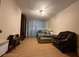 Продаю однокомнатную квартиру, 35 м2, Симферополь, Краснознамённая улица, 102, Центральный район