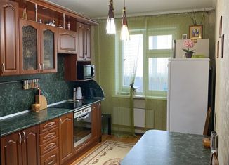 Продам двухкомнатную квартиру, 60 м2, Кемеровская область, улица Машиностроителей, 57
