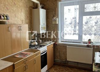 2-ком. квартира на продажу, 51 м2, деревня Татарское, Набережная улица, 1