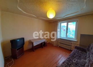 Продаю 2-ком. квартиру, 35.5 м2, Мелеуз, улица 50 лет ВЛКСМ, 57