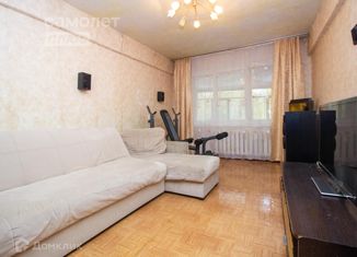 Продаю 3-ком. квартиру, 60 м2, Ульяновск, Кольцевая улица, 2, Железнодорожный район