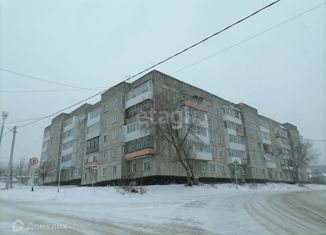 Продается 2-комнатная квартира, 47.7 м2, посёлок городского типа Яшкино, улица Куйбышева, 19