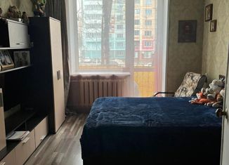 Продаю трехкомнатную квартиру, 70.7 м2, Москва, Молодогвардейская улица, 41, станция Рабочий Посёлок