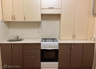 Сдаю 1-ком. квартиру, 30 м2, Самара, улица Виталия Жалнина, 4, Красноглинский район