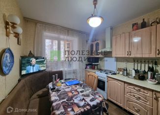 Продажа 2-комнатной квартиры, 56 м2, Киров, Стахановская улица, 16К1