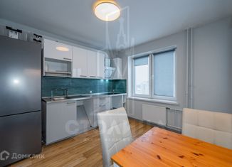 Продаю двухкомнатную квартиру, 64 м2, Екатеринбург, Таганская улица, 87, Таганская улица