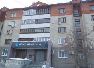 Продаю 4-комнатную квартиру, 131 м2, Екатеринбург, проспект Орджоникидзе, 17А, проспект Орджоникидзе