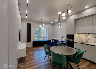 Продается четырехкомнатная квартира, 106 м2, рабочий посёлок Кольцово, микрорайон Спектр, 3