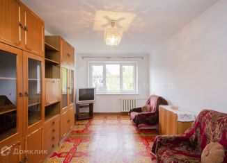 Продам 3-комнатную квартиру, 62 м2, Тюменская область, проезд Геологоразведчиков, 32