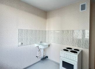 Продаю 3-ком. квартиру, 58.8 м2, Березники, улица Геннадия Братчикова, 12, ЖК Любимов