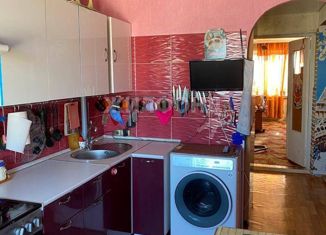 Продам 3-ком. квартиру, 59.4 м2, Красноярск, улица Гусарова, 33