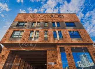 Продается 3-ком. квартира, 130.5 м2, Екатеринбург, улица Хохрякова, 66, улица Хохрякова