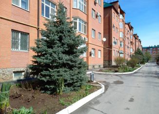 Продается 4-комнатная квартира, 130 м2, Волгодонск, улица Гагарина, 6Б