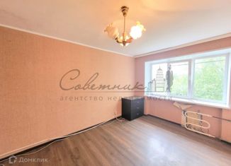 Сдаю в аренду 1-комнатную квартиру, 15 м2, Старый Оскол, микрорайон Горняк, 18