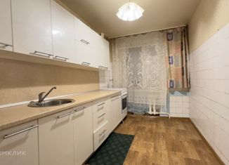 Сдам в аренду 2-ком. квартиру, 48 м2, Краснодар, улица имени Калинина, 13к53, микрорайон Юбилейный